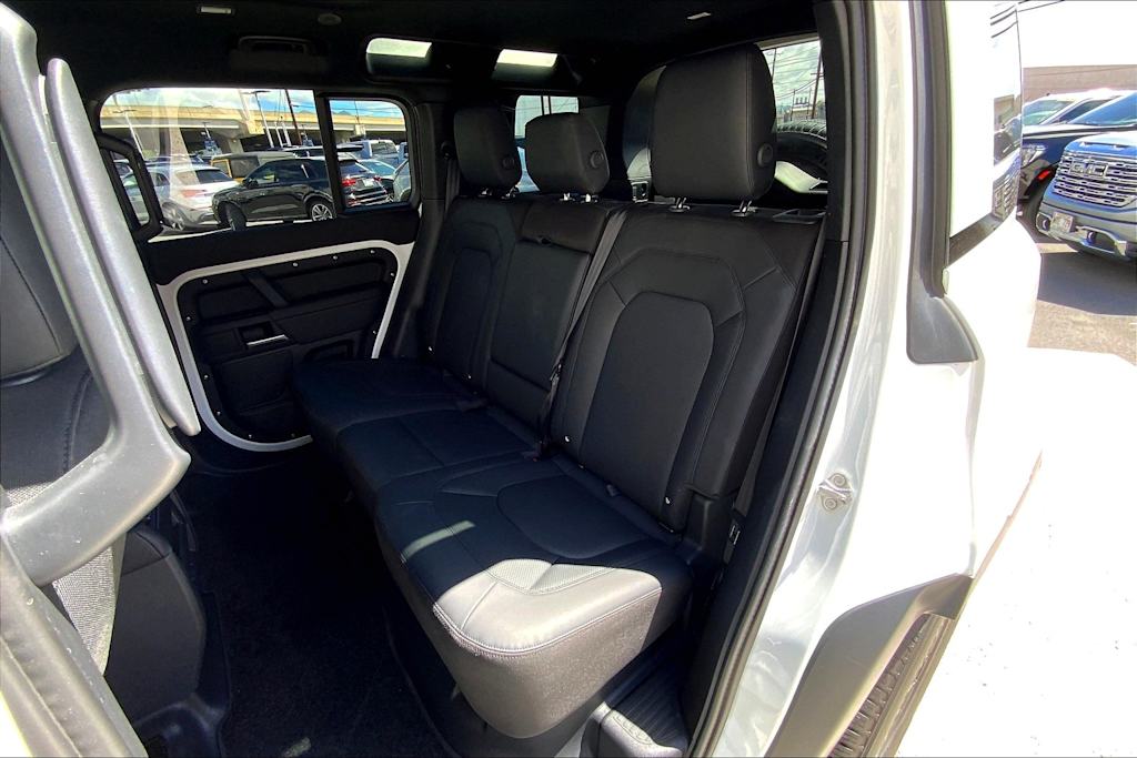 Thumbnail: 2025 Land Rover Defender - 29