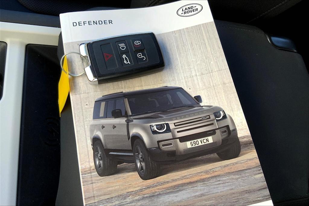 Thumbnail: 2025 Land Rover Defender - 20