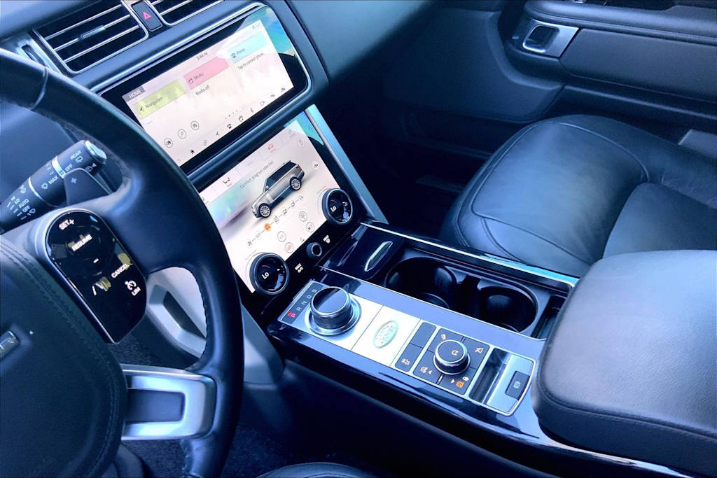 Thumbnail: 2021 Land Rover Range Rover - 17