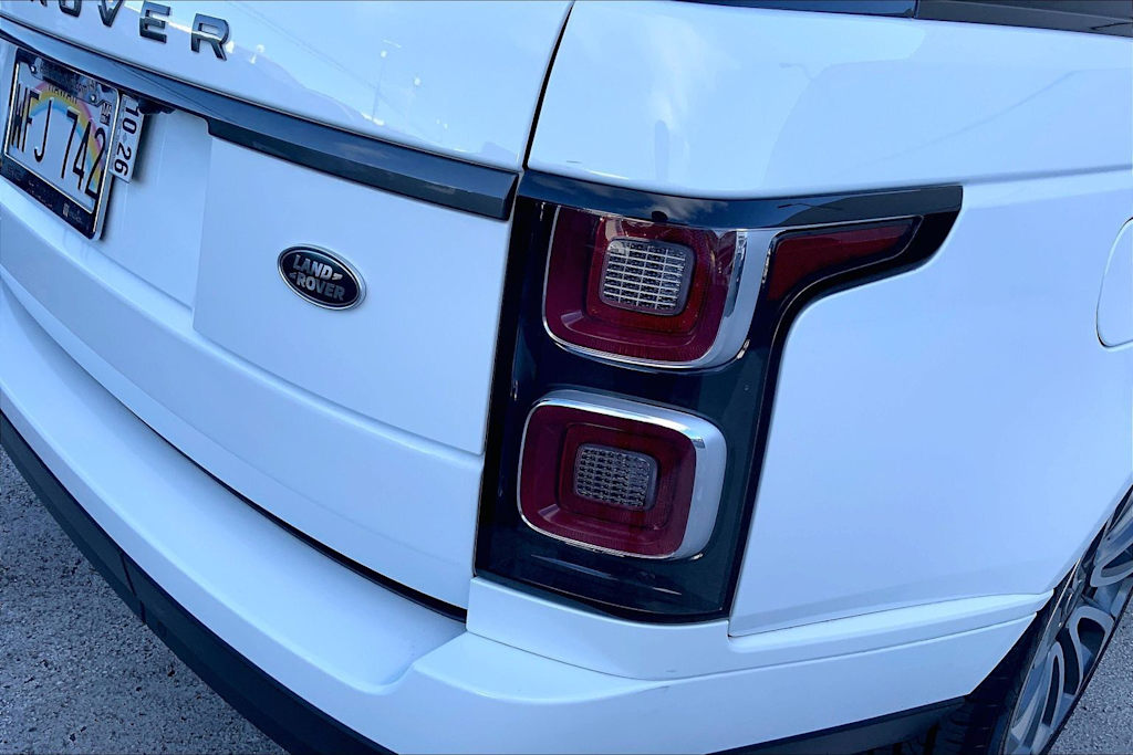 Thumbnail: 2021 Land Rover Range Rover - 32