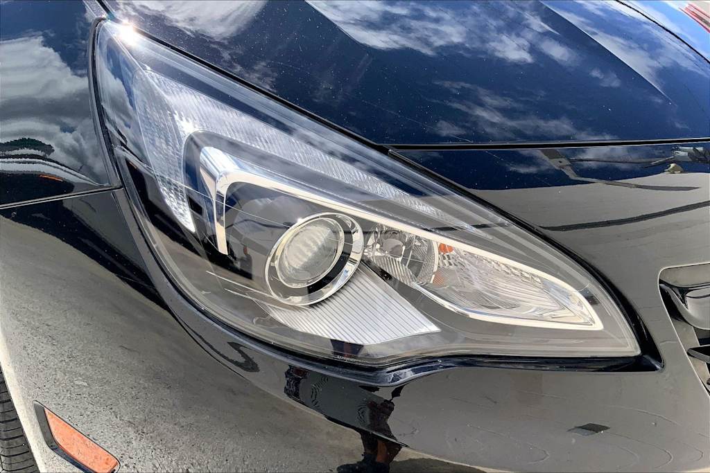Thumbnail: 2018 Buick Cascada - 30