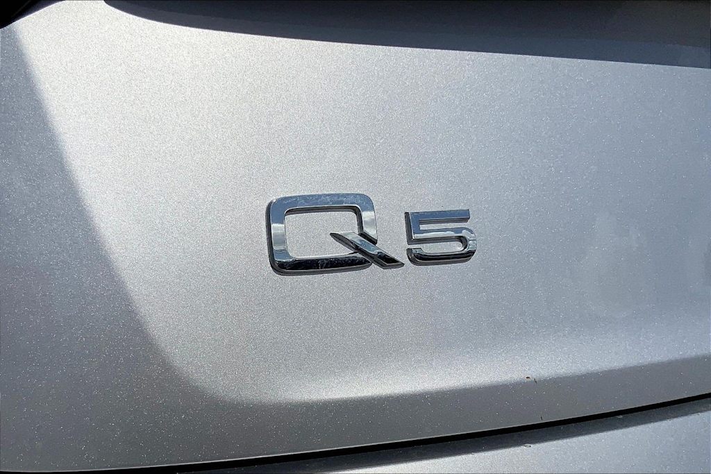 Thumbnail: 2022 Audi Q5 - 20