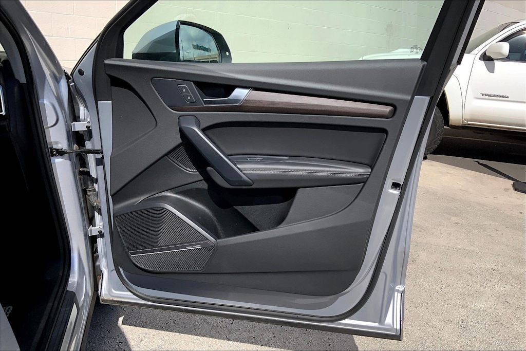 Thumbnail: 2022 Audi Q5 - 29