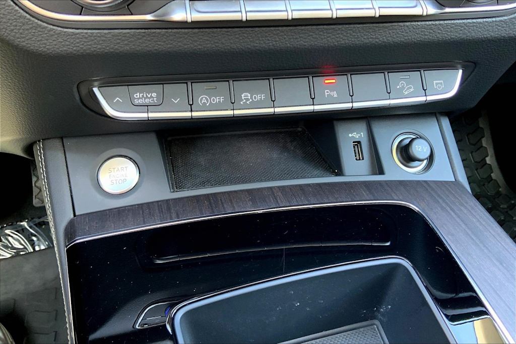 Thumbnail: 2022 Audi Q5 - 34