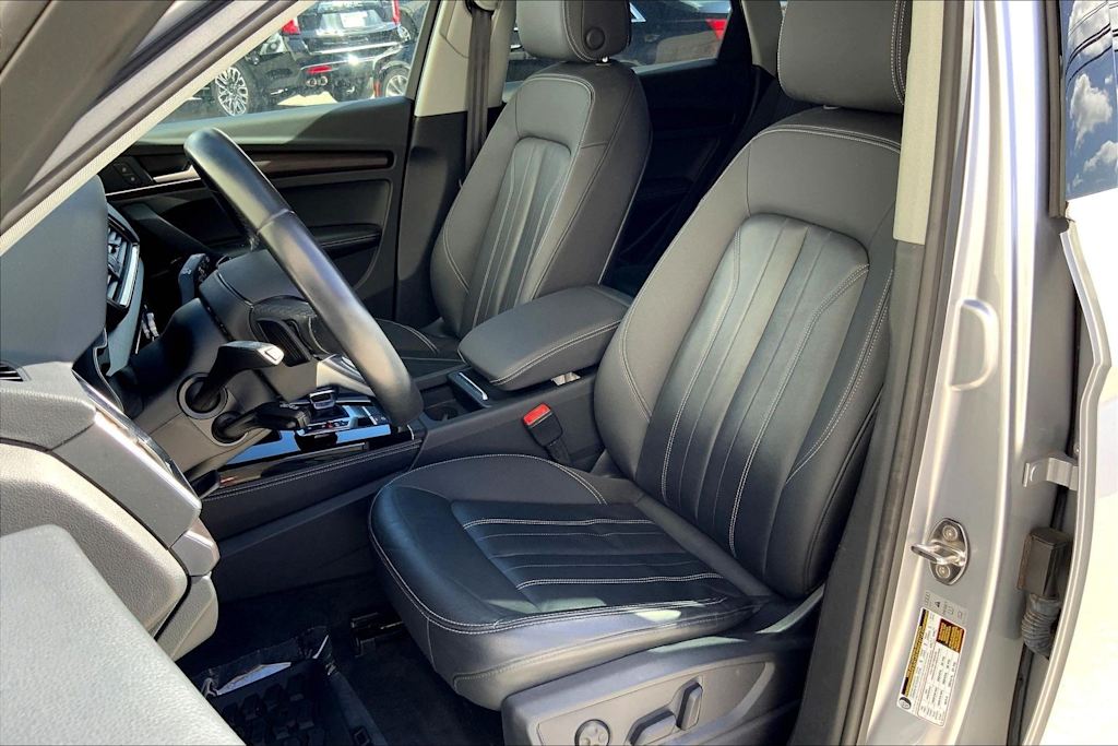 Thumbnail: 2022 Audi Q5 - 11