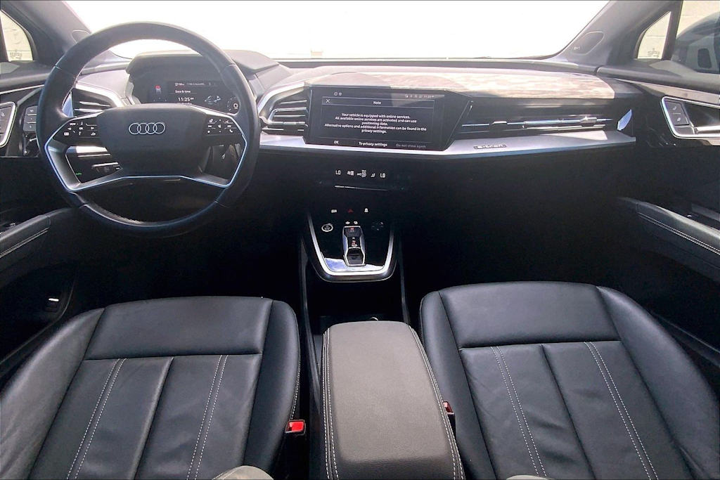 Thumbnail: 2023 Audi Q4 e-tron - 10