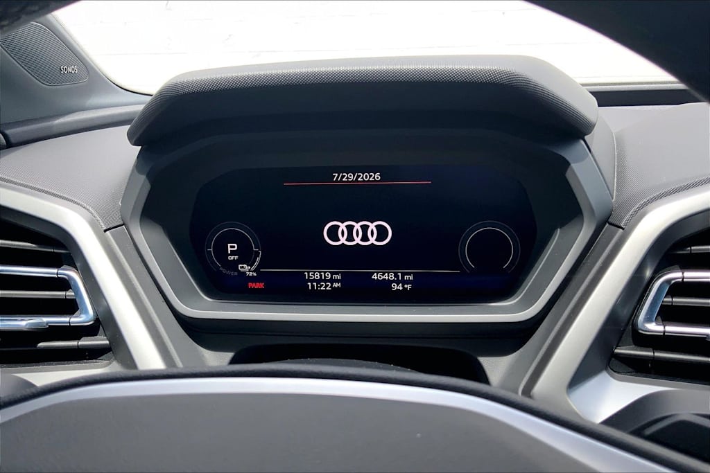 Thumbnail: 2023 Audi Q4 e-tron - 18