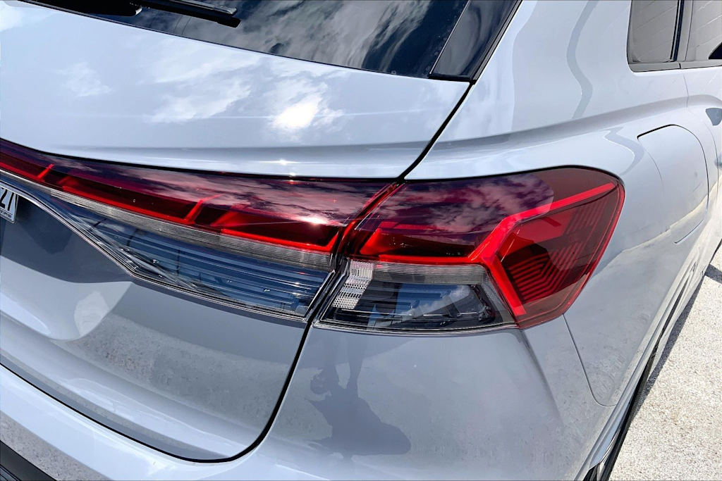 Thumbnail: 2023 Audi Q4 e-tron - 32