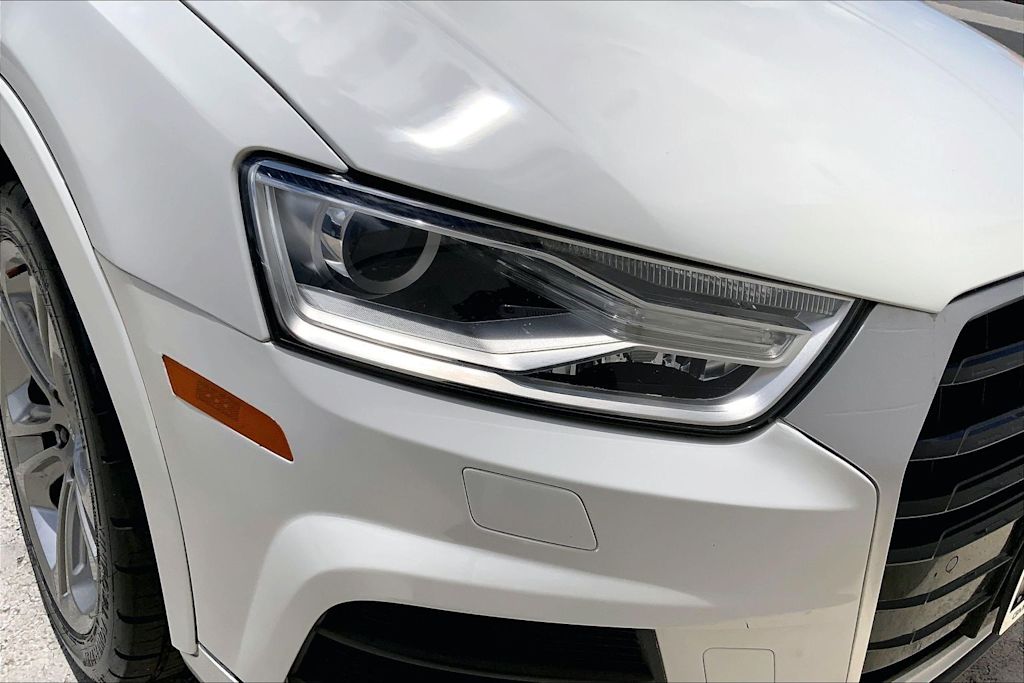 Thumbnail: 2016 Audi Q3 - 31