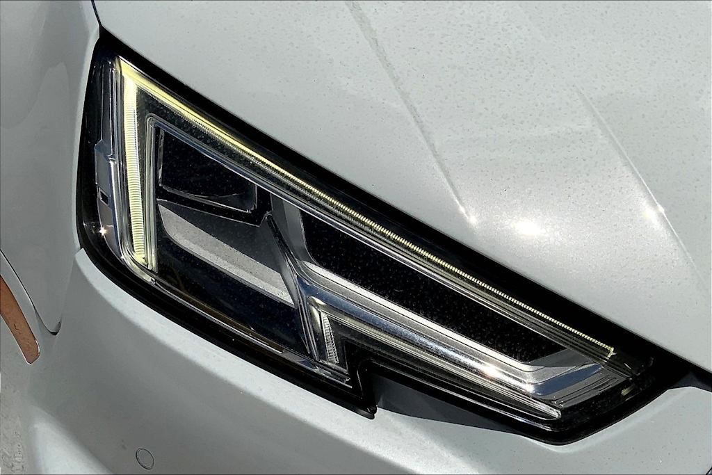 Thumbnail: 2018 Audi A4 - 10