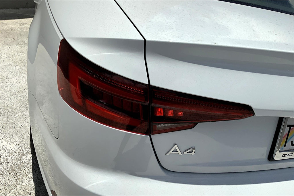 Thumbnail: 2018 Audi A4 - 11