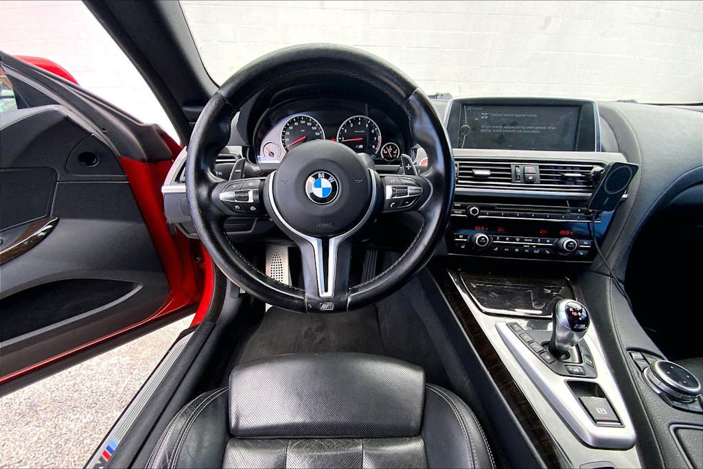 Thumbnail: 2013 BMW M6 - 14