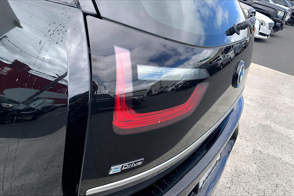 Thumbnail: 2019 BMW i3 - 31