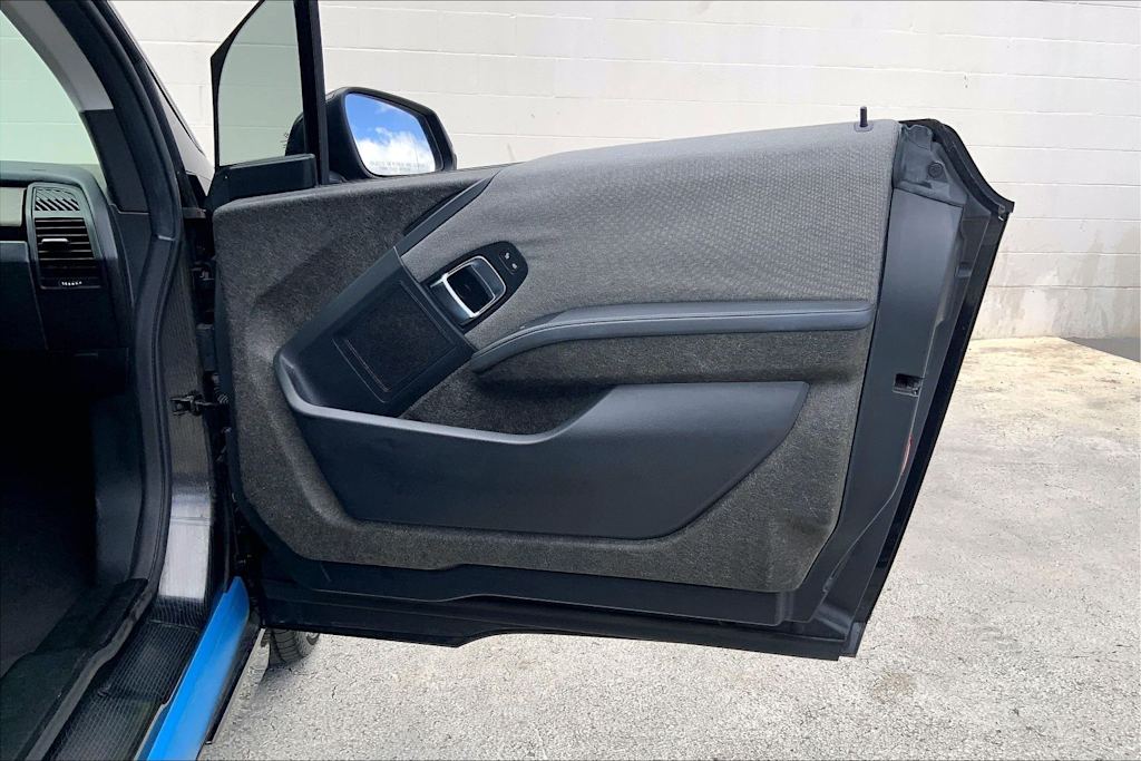 Thumbnail: 2019 BMW i3 - 28