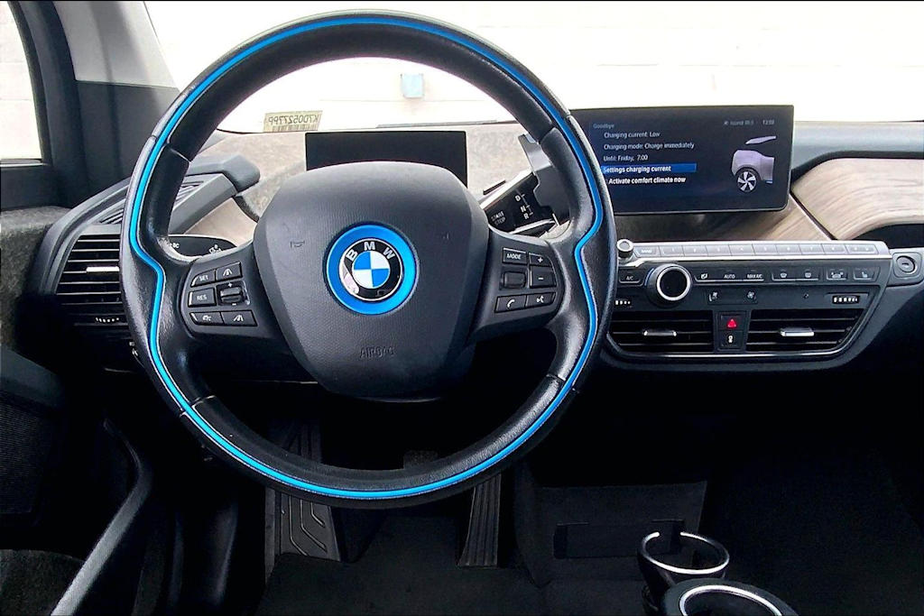 Thumbnail: 2019 BMW i3 - 14