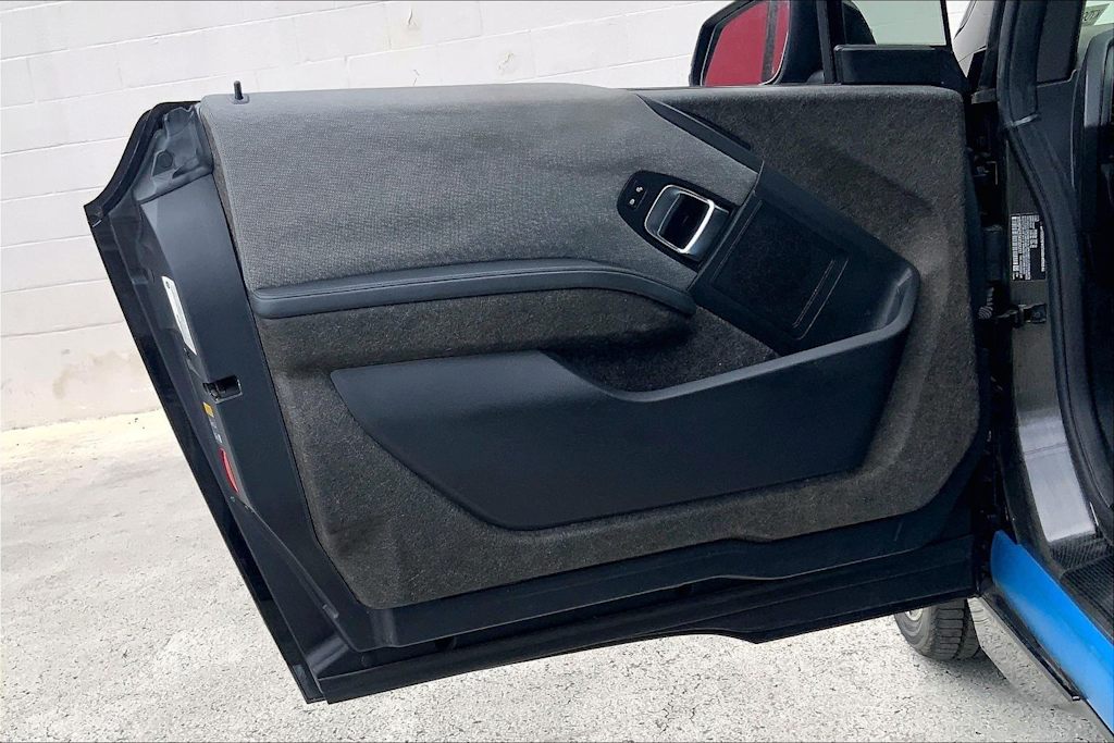 Thumbnail: 2019 BMW i3 - 27
