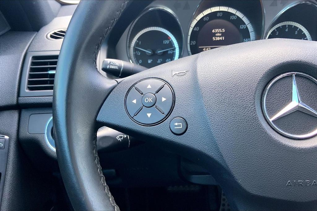 Thumbnail: 2010 Mercedes-Benz C-Class - 24