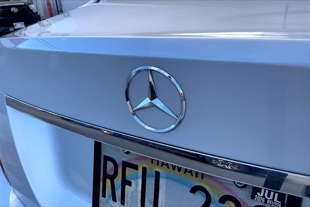 Thumbnail: 2010 Mercedes-Benz C-Class - 6