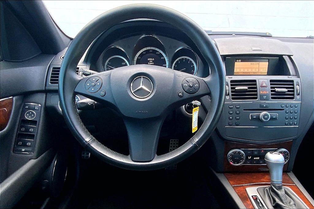 Thumbnail: 2010 Mercedes-Benz C-Class - 13