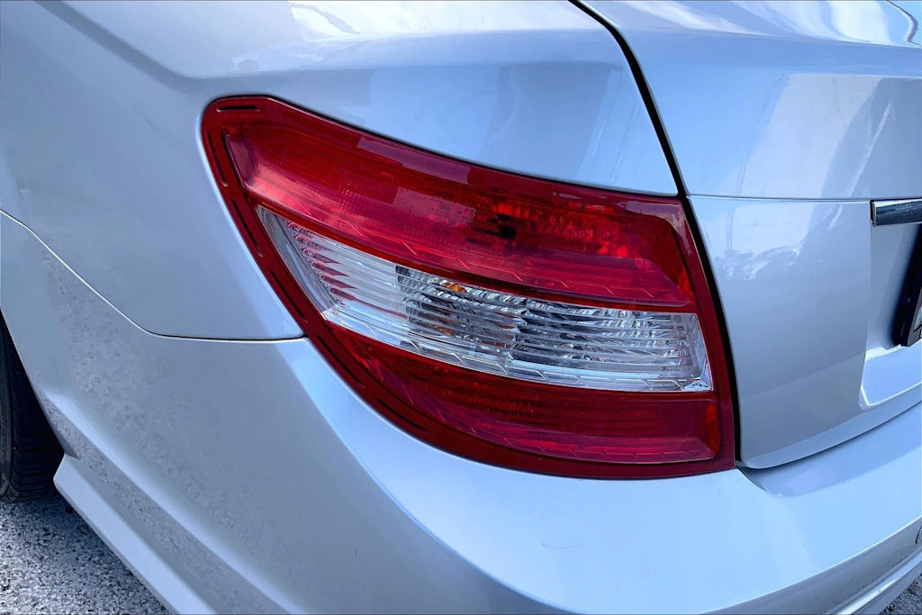 Thumbnail: 2010 Mercedes-Benz C-Class - 31