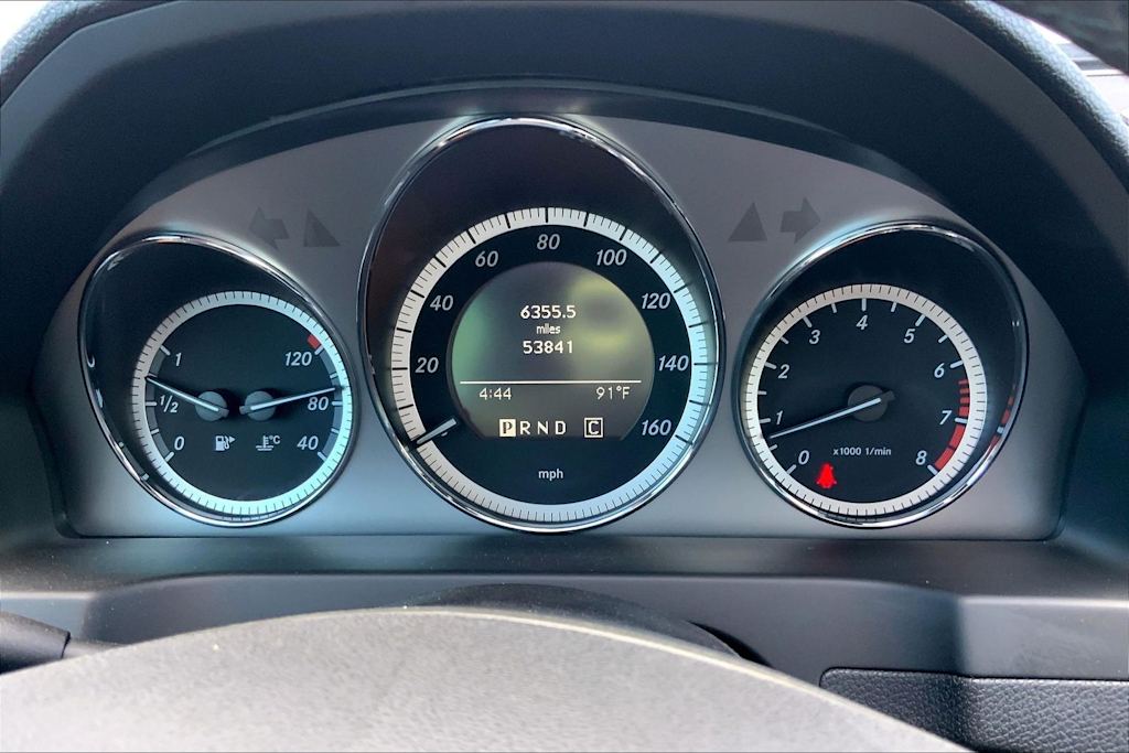 Thumbnail: 2010 Mercedes-Benz C-Class - 16