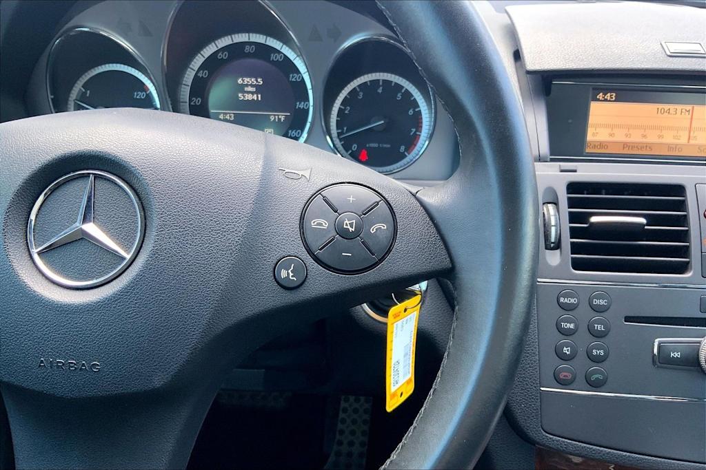 Thumbnail: 2010 Mercedes-Benz C-Class - 25