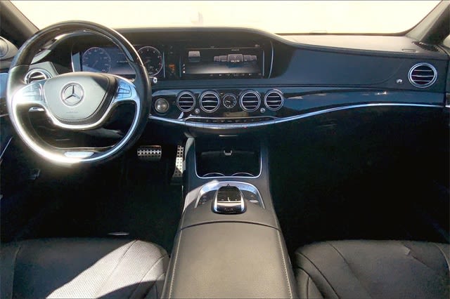 2015 Mercedes-Benz S-Class S 550 9