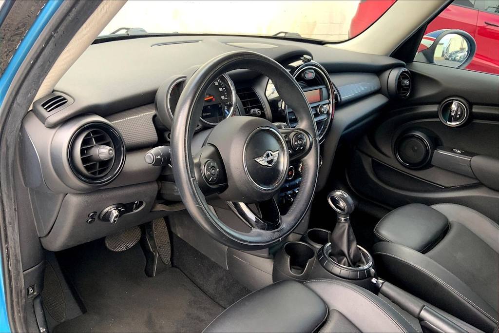 Thumbnail: 2015 MINI Cooper - 2