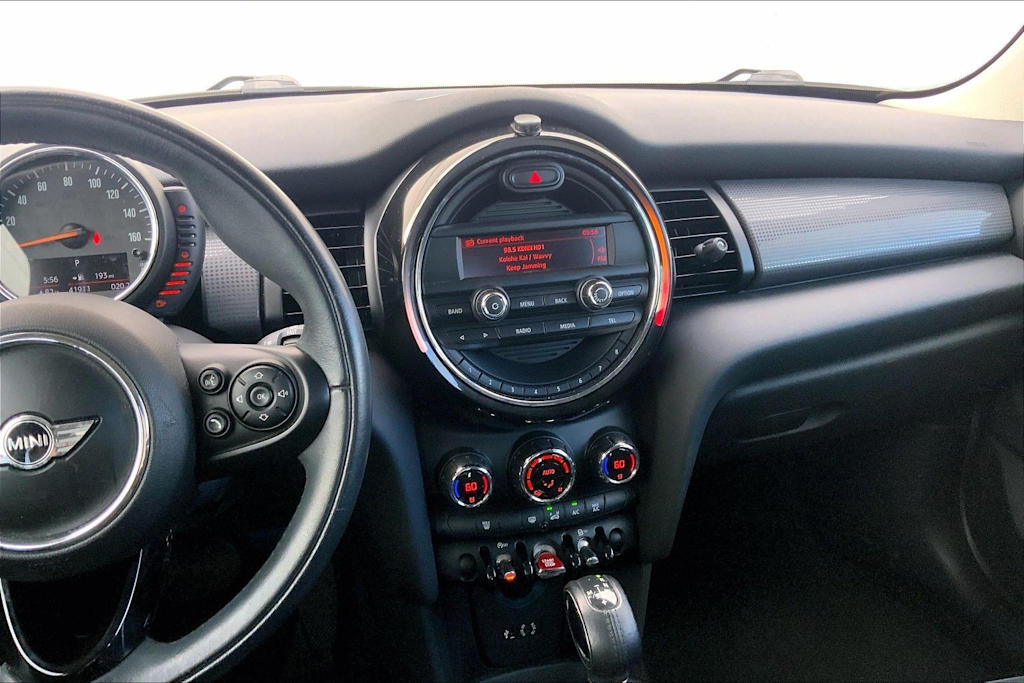 Thumbnail: 2015 MINI Cooper - 15