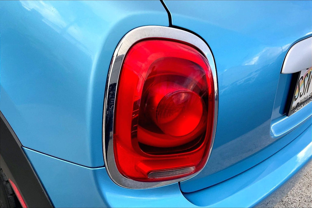 Thumbnail: 2015 MINI Cooper - 32