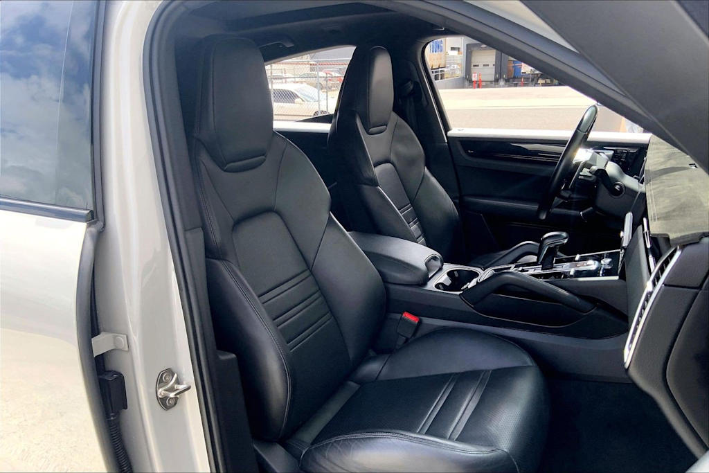 Thumbnail: 2021 Porsche Cayenne - 12