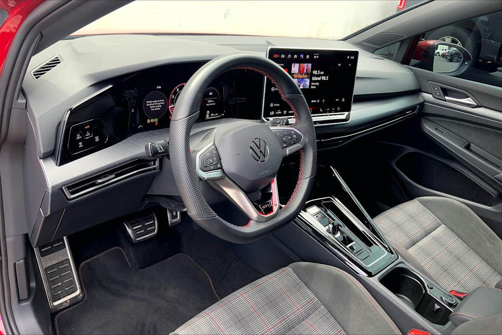 Thumbnail: 2026 Volkswagen Golf - 2