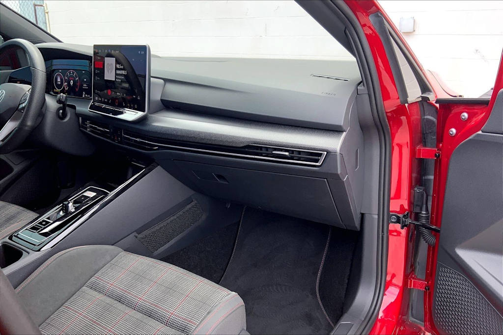 Thumbnail: 2026 Volkswagen Golf - 23