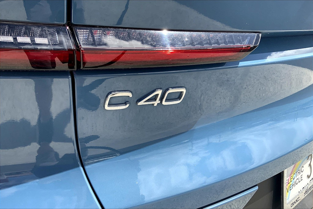 Thumbnail: 2022 Volvo C40 - 7