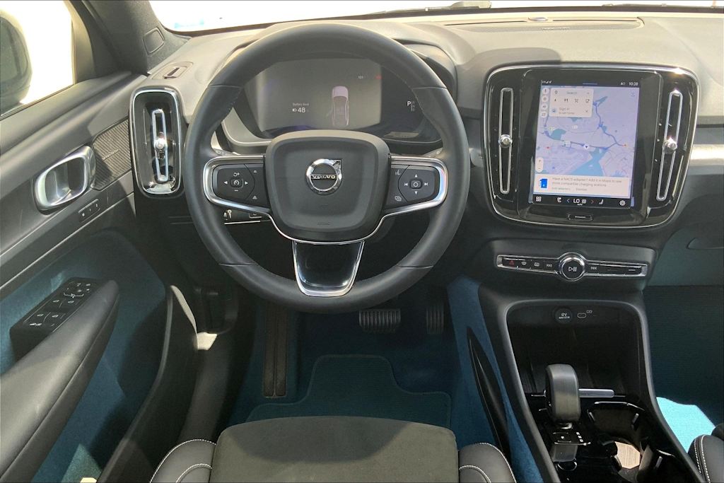 Thumbnail: 2022 Volvo C40 - 14