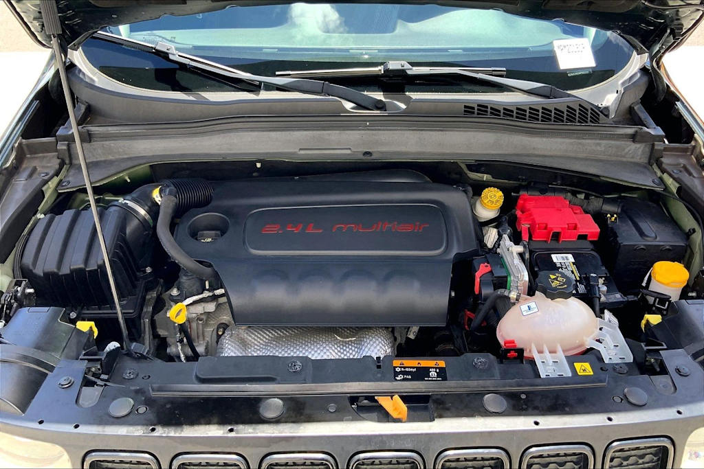 Thumbnail: 2021 Jeep Renegade - 9