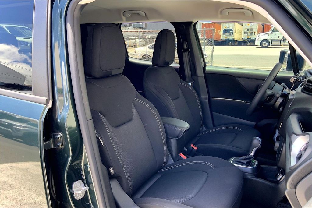 Thumbnail: 2021 Jeep Renegade - 12