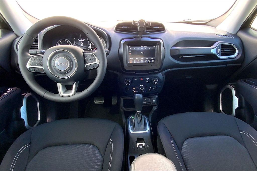 Thumbnail: 2021 Jeep Renegade - 10