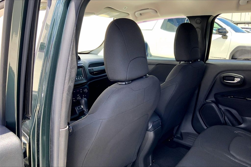 Thumbnail: 2021 Jeep Renegade - 13