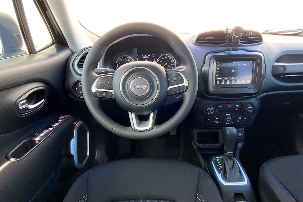 Thumbnail: 2021 Jeep Renegade - 14
