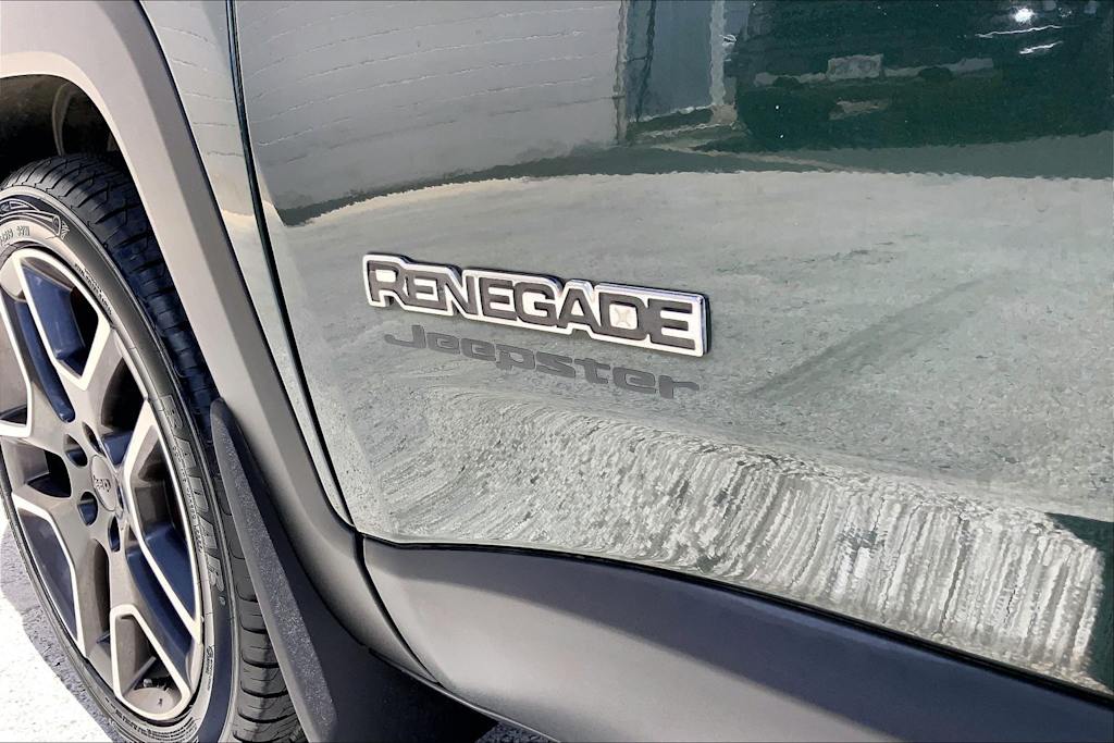 Thumbnail: 2021 Jeep Renegade - 7
