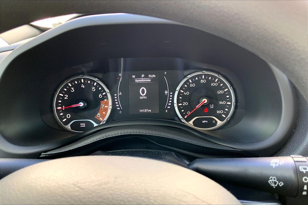 Thumbnail: 2021 Jeep Renegade - 18