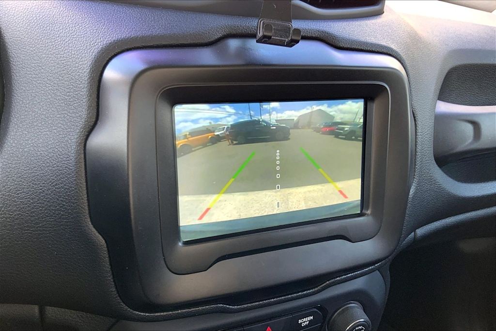 Thumbnail: 2021 Jeep Renegade - 16