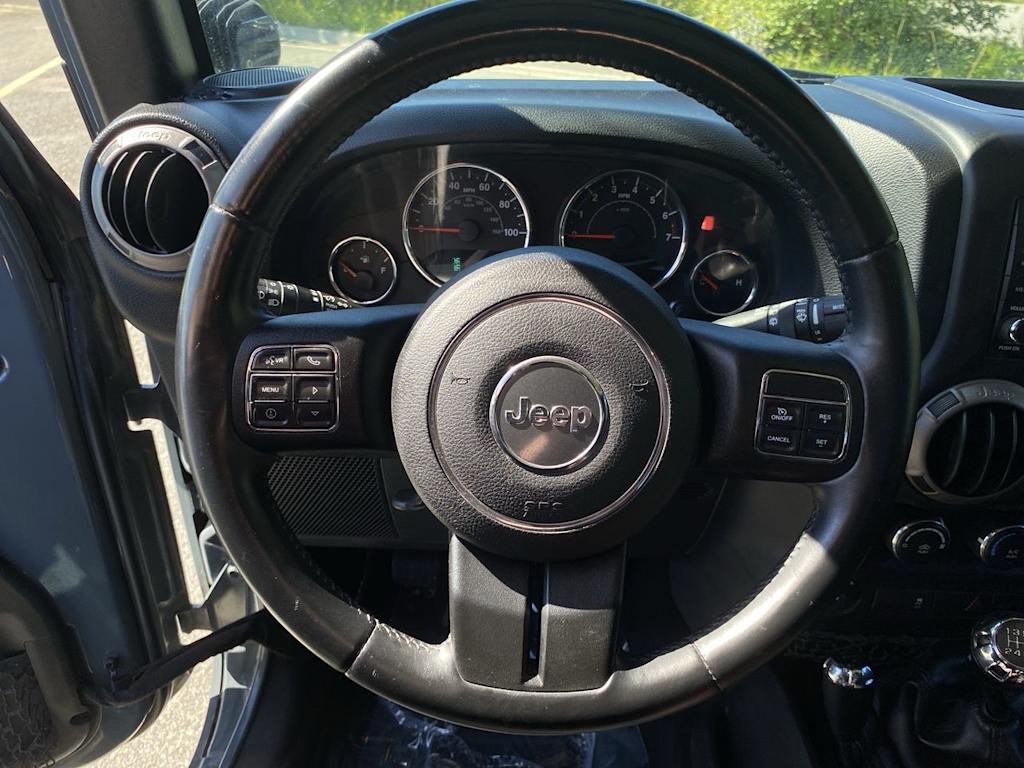 Thumbnail: 2015 Jeep Wrangler - 2