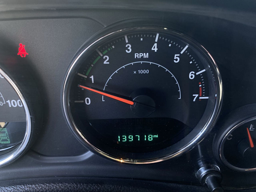 Thumbnail: 2015 Jeep Wrangler - 13