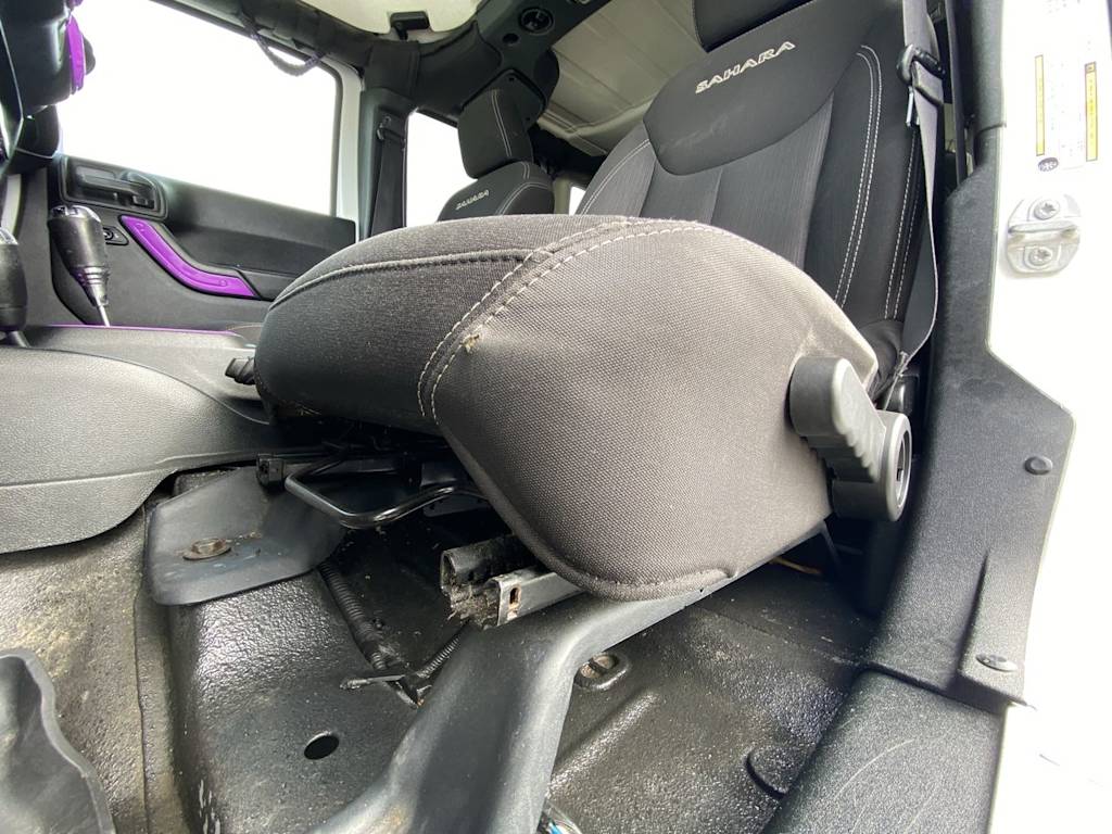 Thumbnail: 2018 Jeep Wrangler - 8