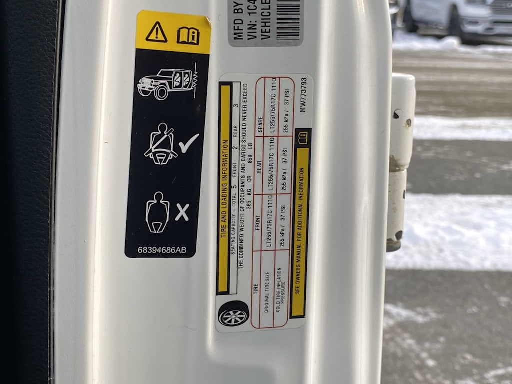 Thumbnail: 2021 Jeep Wrangler - 25