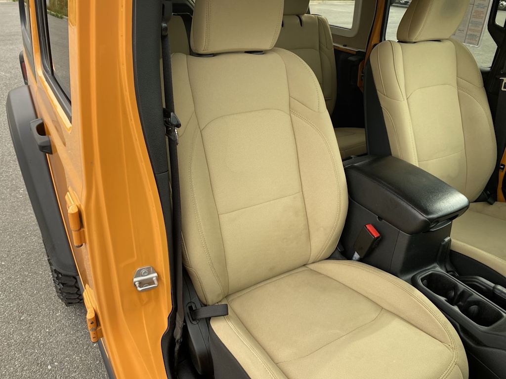 Thumbnail: 2021 Jeep Wrangler - 9