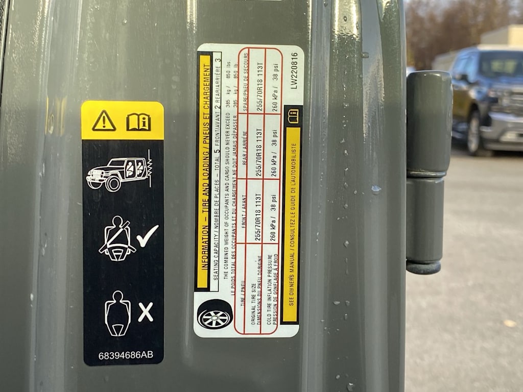 Thumbnail: 2020 Jeep Wrangler - 15