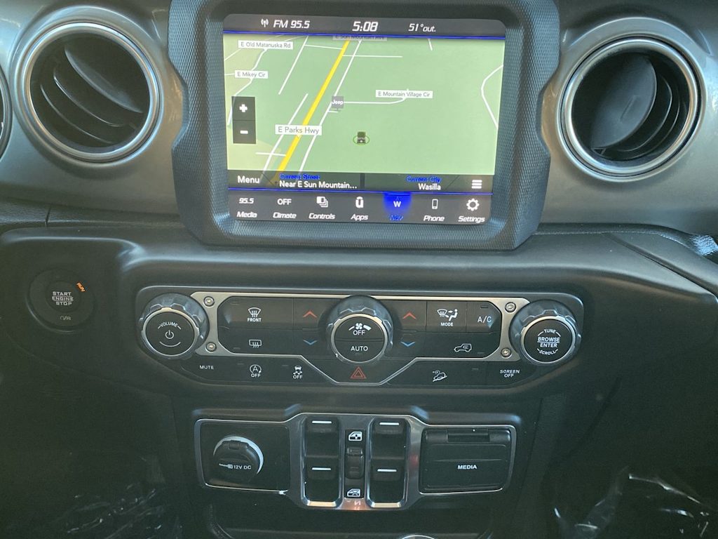 Thumbnail: 2020 Jeep Wrangler - 22